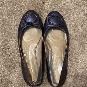 Elegant Naturalizer Navy Blue Women's Flats